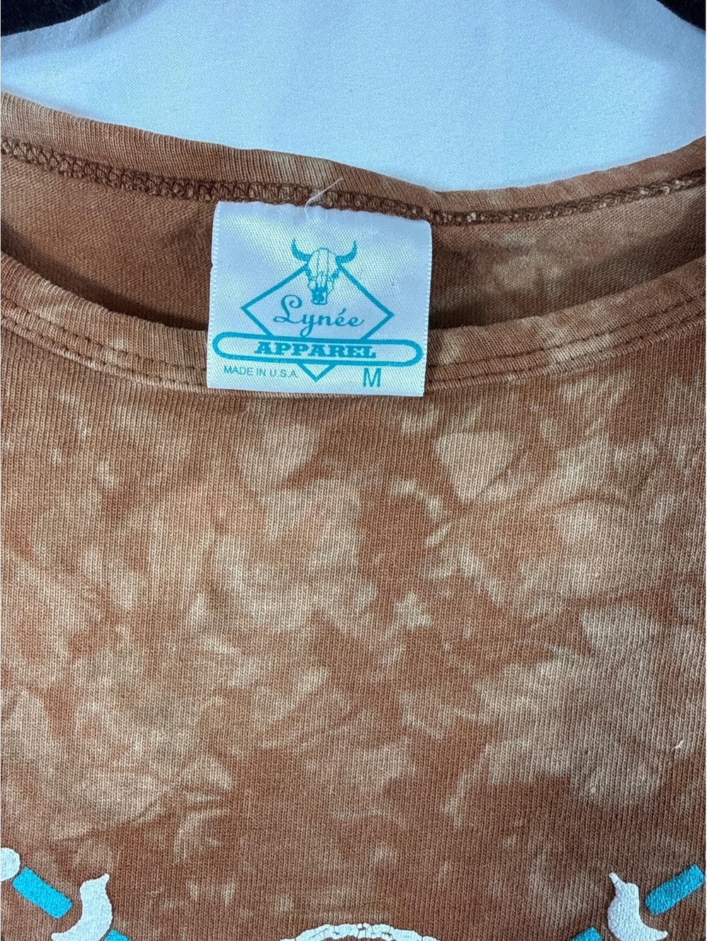 Women’s Lyneé Apparel TShirt Size Medium - Picture 3 of 6